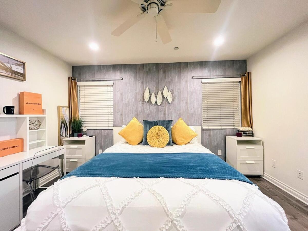 Apartment Tr2 4b 3bath Usc Crypto Sofi Universal Parking Los Angeles