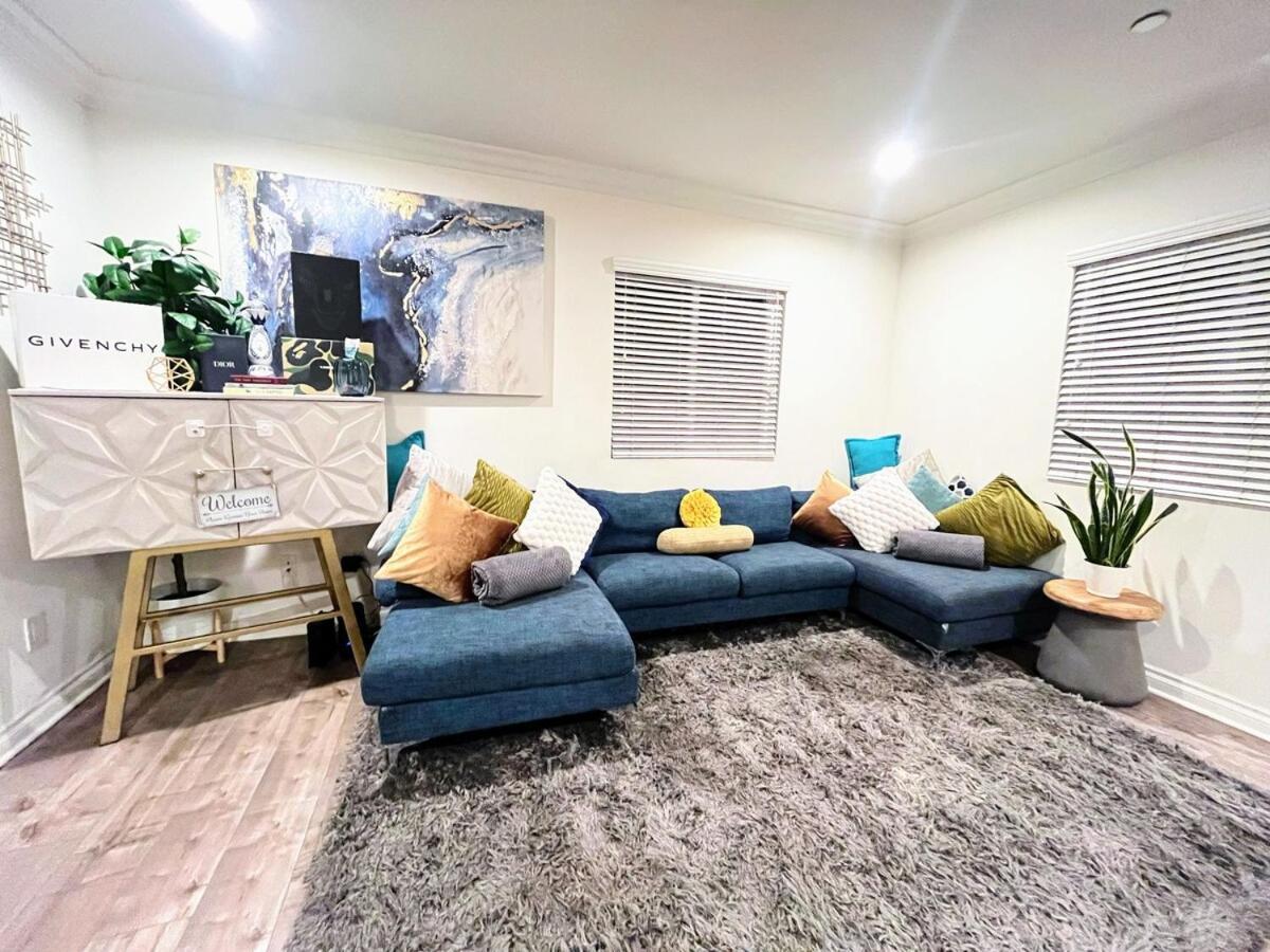 Apartment Tr2 4b 3bath Usc Crypto Sofi Universal Parking Los Angeles