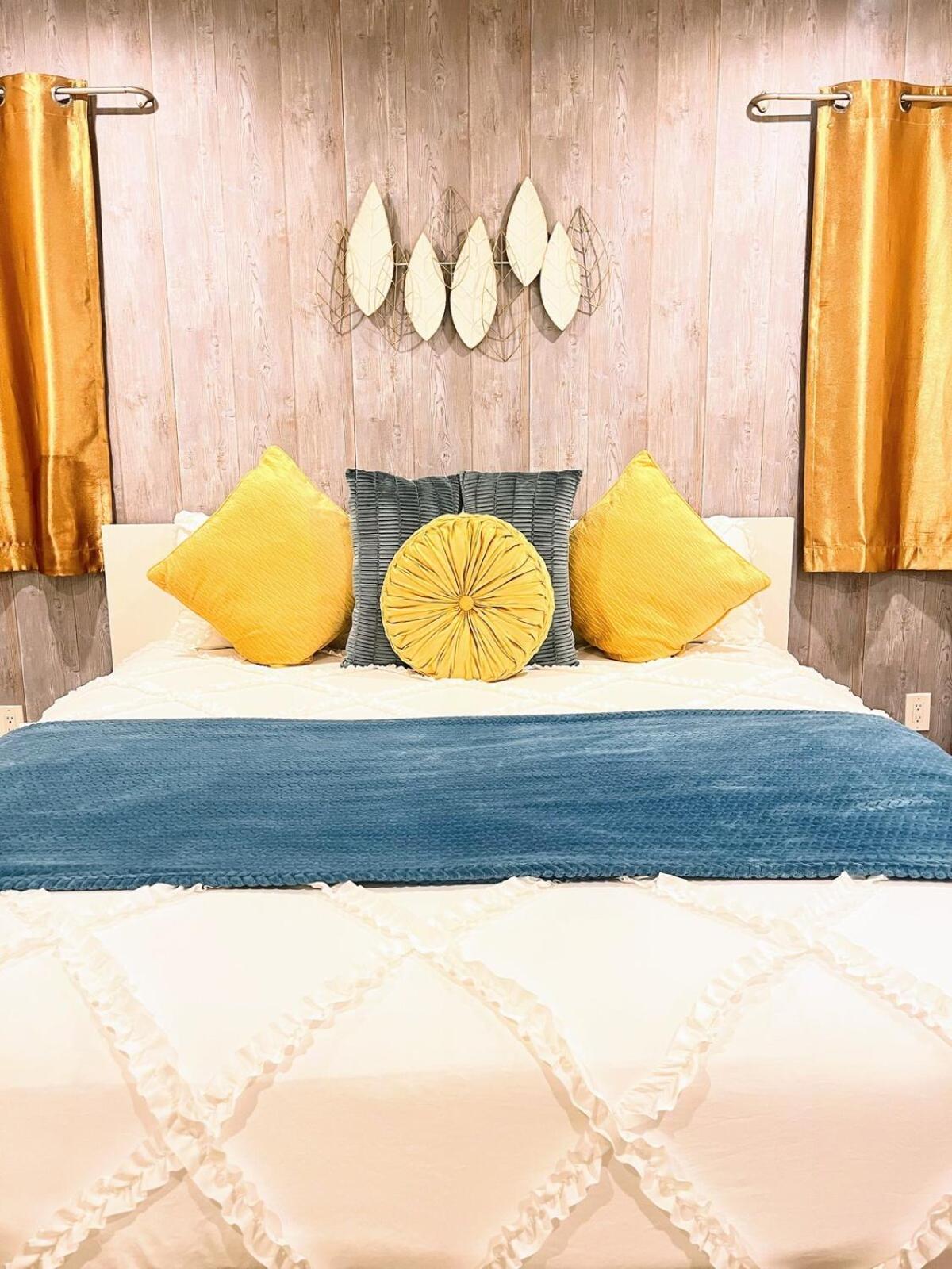 Apartment Tr2 4b 3bath Usc Crypto Sofi Universal Parking Los Angeles